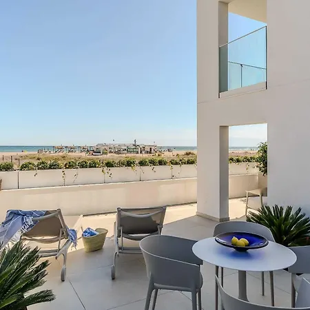 アパートホテル Azul カステルデフェルス